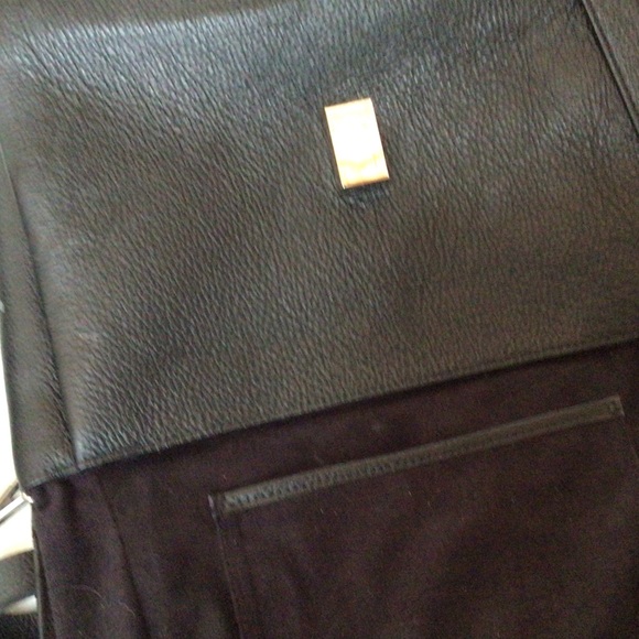 Lia Numa Black leather shoulder/Crossbody Satchel - Picture 8 of 12